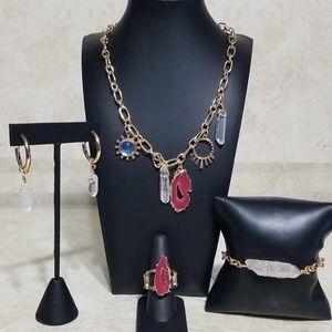Excavated design jewelry set
